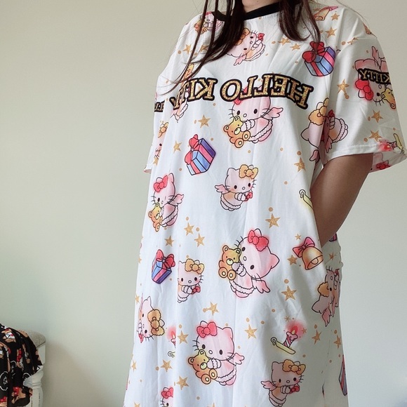 Hello kitty dress - Picture 2 of 2